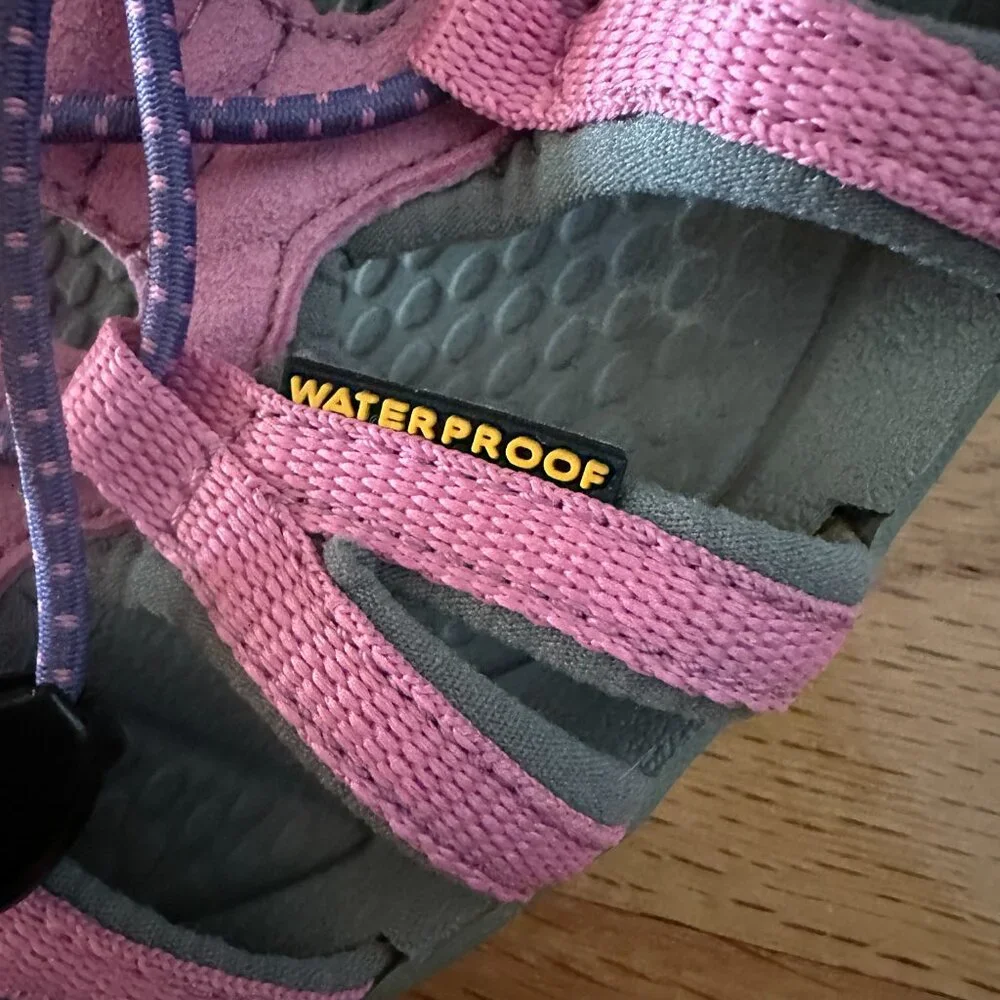 KEEN Youth Newport Water Sport Waterproof Sandals Size 6